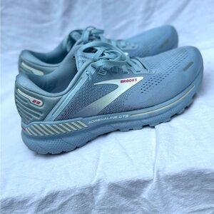 Brooks Adrenaline Running Shoe